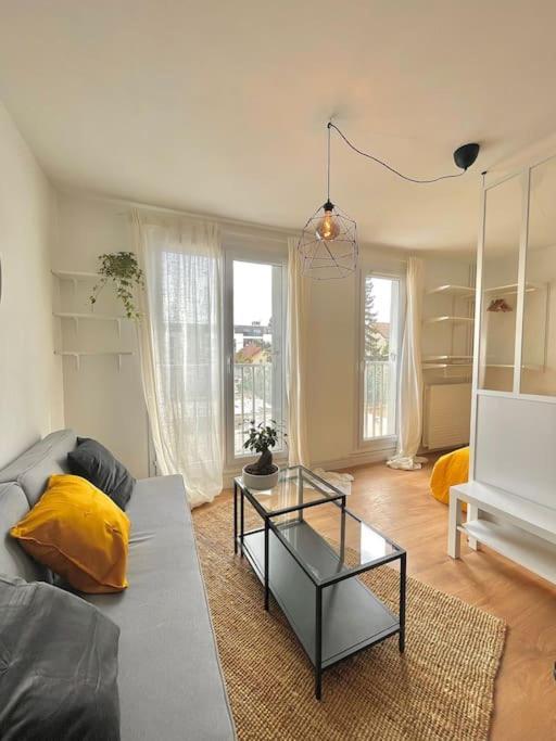 Superbe Studio Avec Parking Gratuit Sur Place Paray-Vieille-Poste Luaran gambar